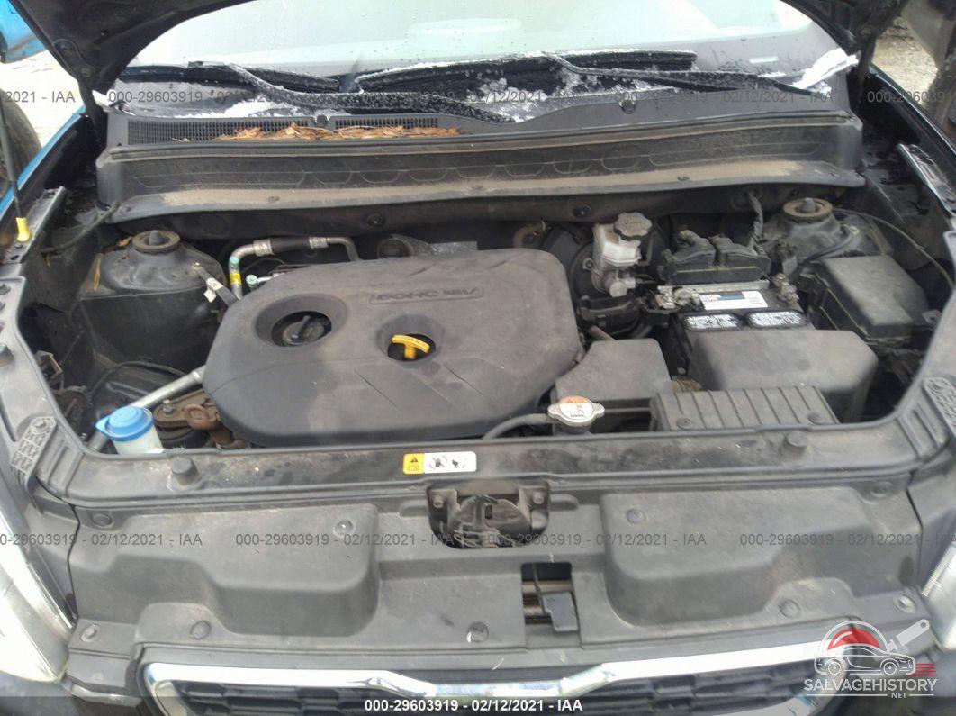 KNDJT2A67C7358461 2012 KIA SOUL photo no. 10