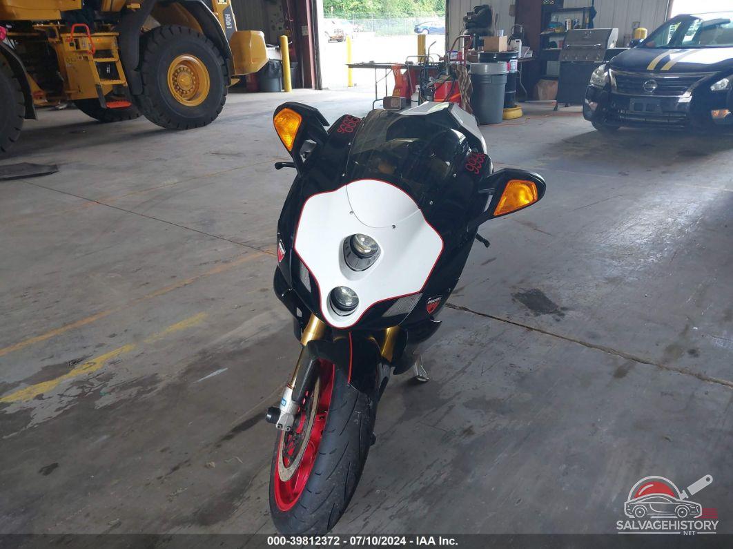 ZDM1UB5V15B012022 2005 DUCATI 999 photo no. 5