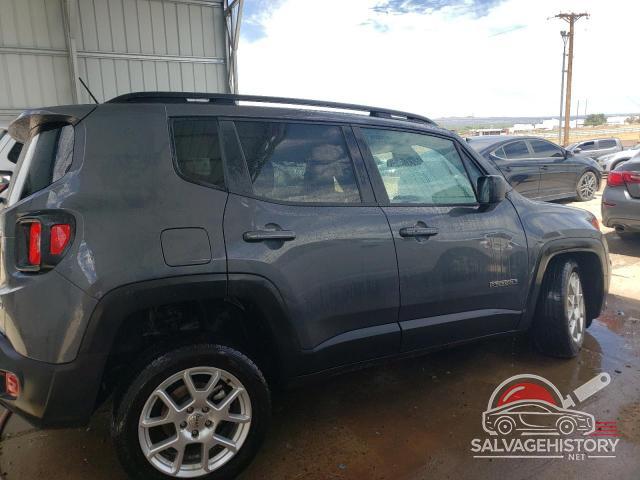 ZACNJDB14NPN88497 2022 JEEP RENEGADE photo no. 3