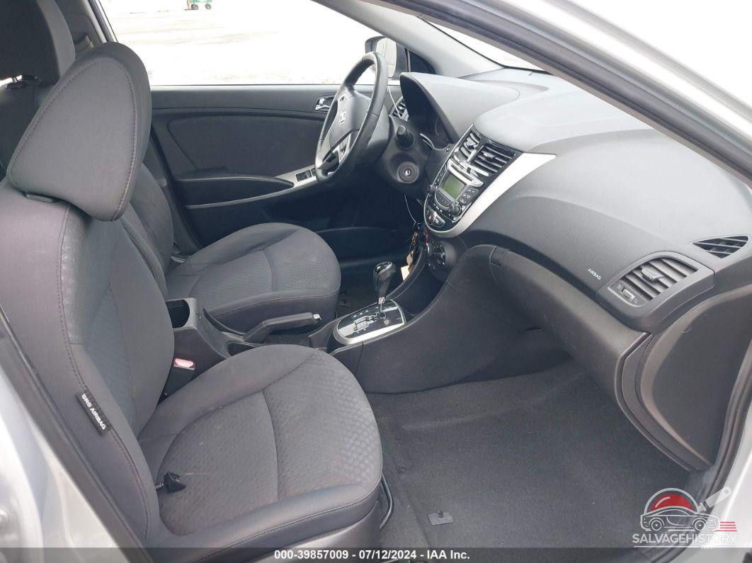 KMHCU5AE0CU052181 2012 HYUNDAI ACCENT photo no. 5