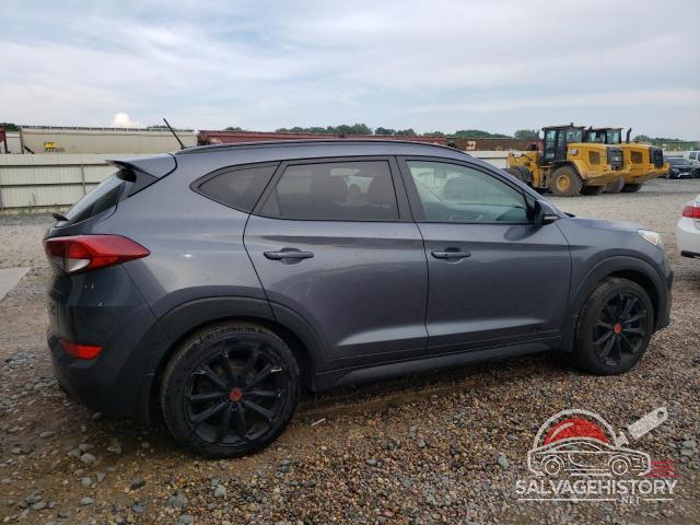 KM8J3CA22HU492558 2017 HYUNDAI TUCSON photo no. 3
