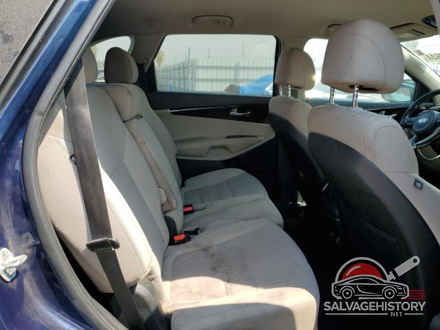 5XYPG4A39HG200438 2017 KIA SORENTO photo no. 11