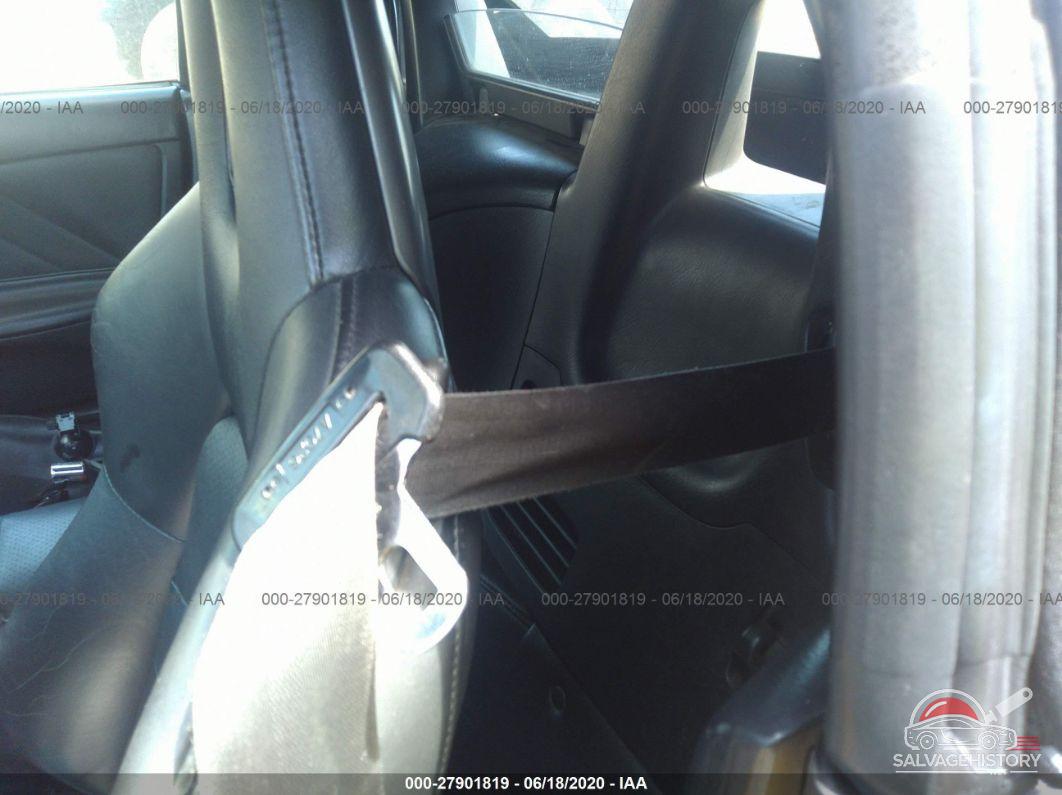 JHMAP11492T002322 2002 HONDA S2000 photo no. 8