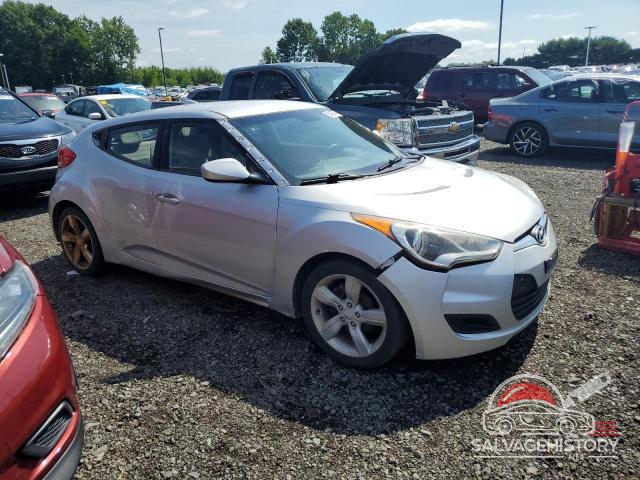 KMHTC6AD6CU020559 2012 HYUNDAI VELOSTER photo no. 4