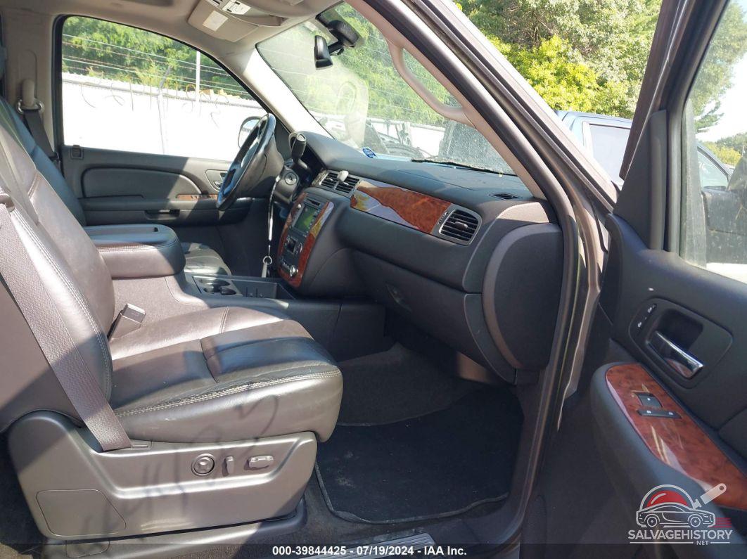 1GNFK16397J367311 2007 CHEVROLET SUBURBAN 1500 photo no. 5