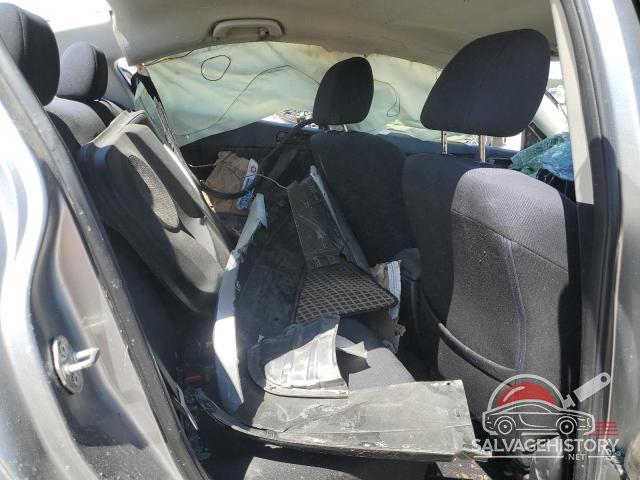 JM1BL1SF7A1349692 2010 MAZDA 3 photo no. 10
