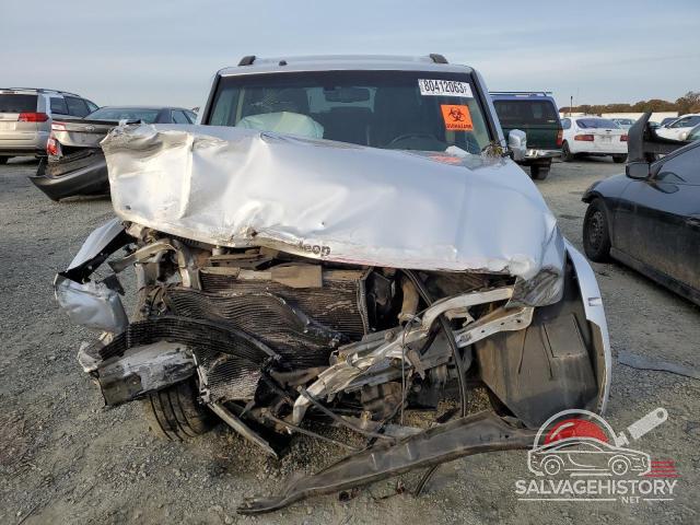 1J4RG5GT9AC158427 2010 JEEP COMMANDER photo no. 5