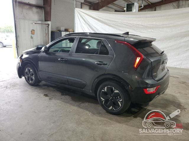 KNDCR3L12P5048413 2023 KIA NIRO WIND photo no. 2
