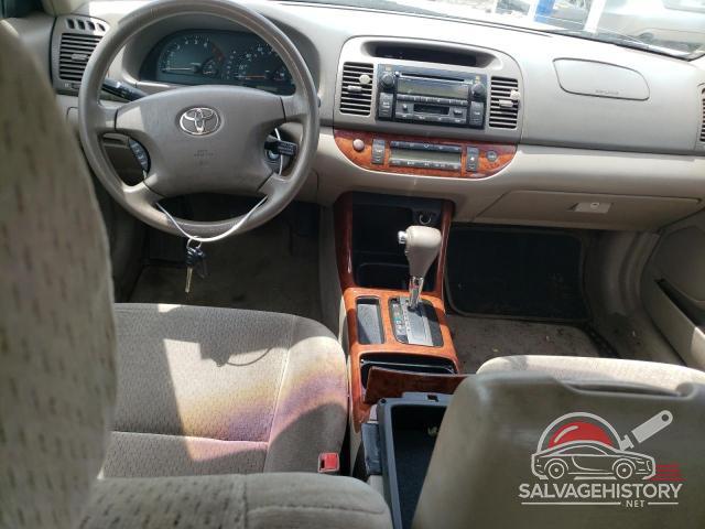 4T1BE32K92U541310 2002 TOYOTA CAMRY photo no. 8