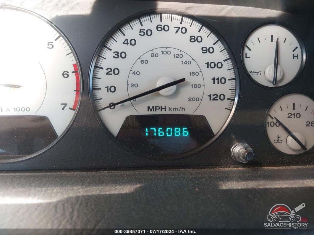 1J8GW68J24C417162 2004 JEEP GRAND CHEROKEE photo no. 7