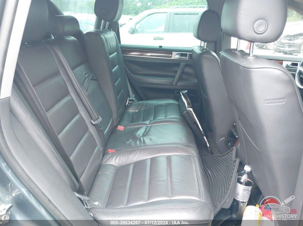 WVGCM77LX4D057309 2004 VOLKSWAGEN TOUAREG photo no. 8