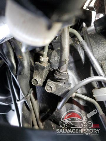 JH2SC68X2FK100027 2015 HONDA GL CYCLE photo no. 9