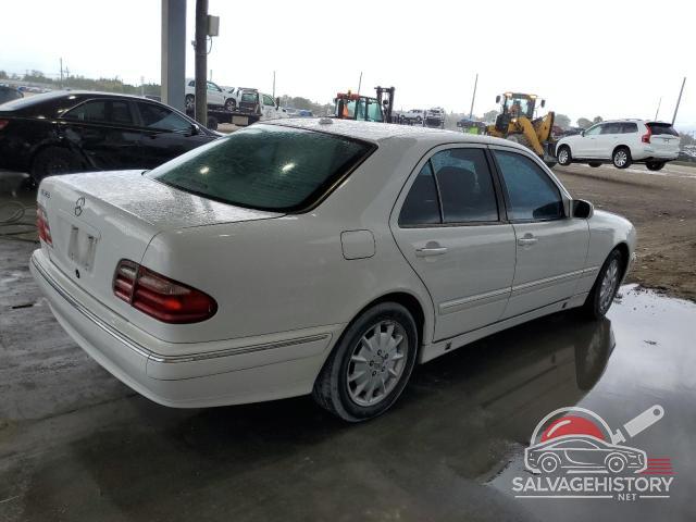 WDBJF65G7YA964322 2000 MERCEDES-BENZ E-CLASS photo no. 3