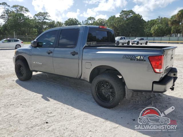 1N6AA0EJ6EN512114 2014 NISSAN TITAN photo no. 2