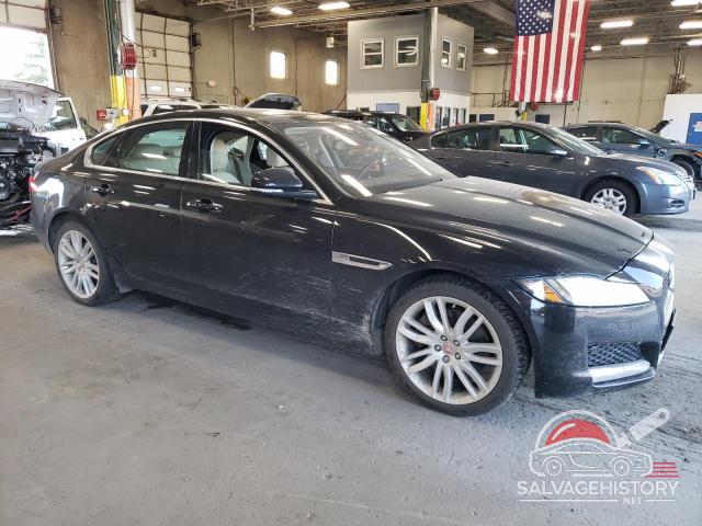 SAJBK4BV1GCY23839 2016 JAGUAR XF photo no. 4