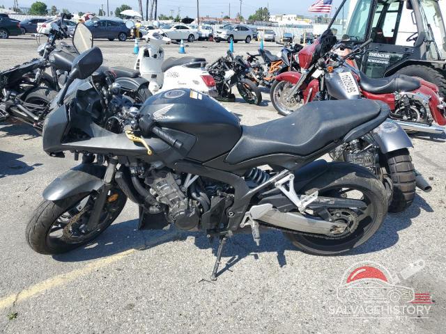 MLHRC7454E5000152 2014 HONDA CBR CYCLE photo no. 3