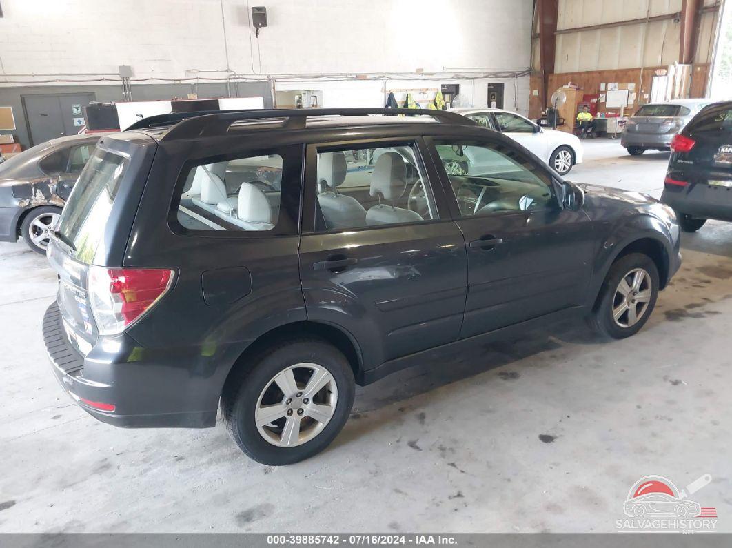 JF2SHABC1CH453551 2012 SUBARU FORESTER photo no. 4