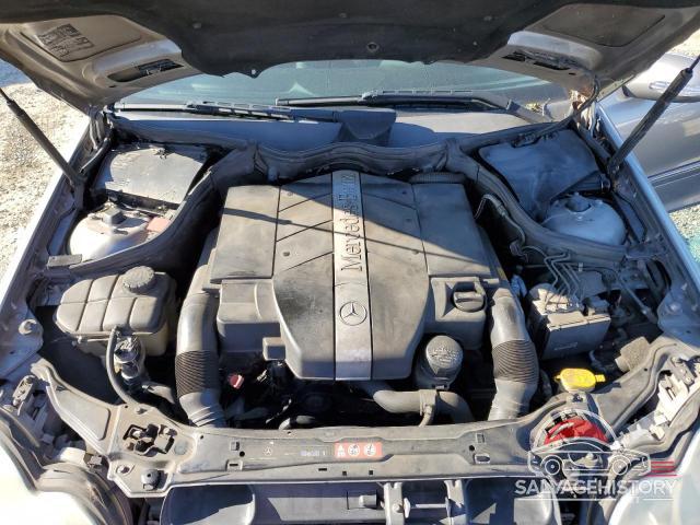 WDBRF81J85F580774 2005 MERCEDES-BENZ C-CLASS photo no. 11
