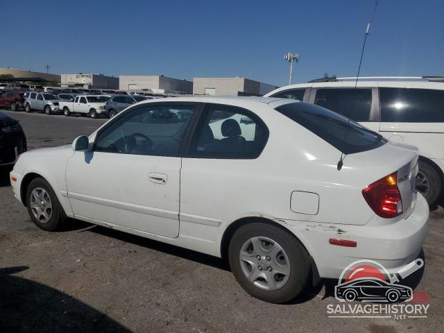 KMHCG35C05U324493 2005 HYUNDAI ACCENT photo no. 2