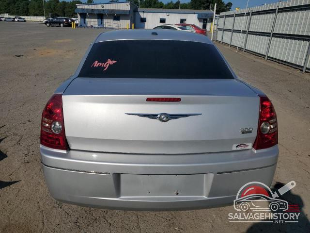 2C3CA5CV8AH284509 2010 CHRYSLER 300 photo no. 6
