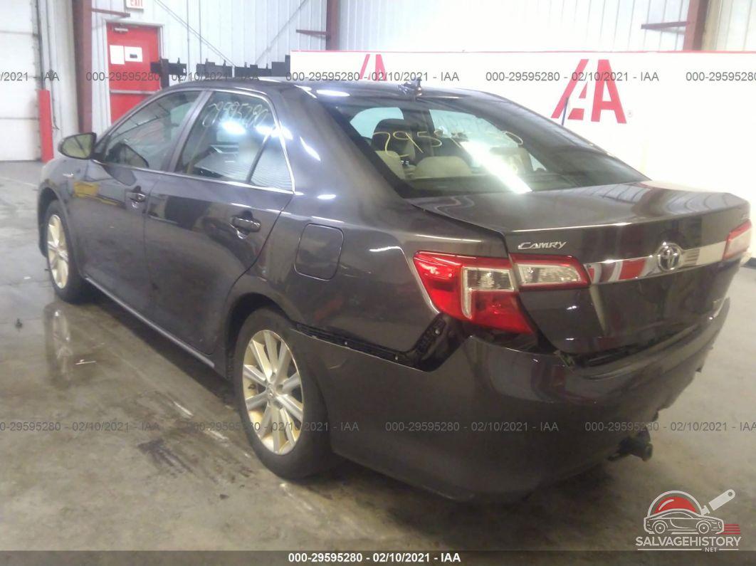 4T1BD1FK3DU066581 2013 TOYOTA CAMRY HYBRID photo no. 3