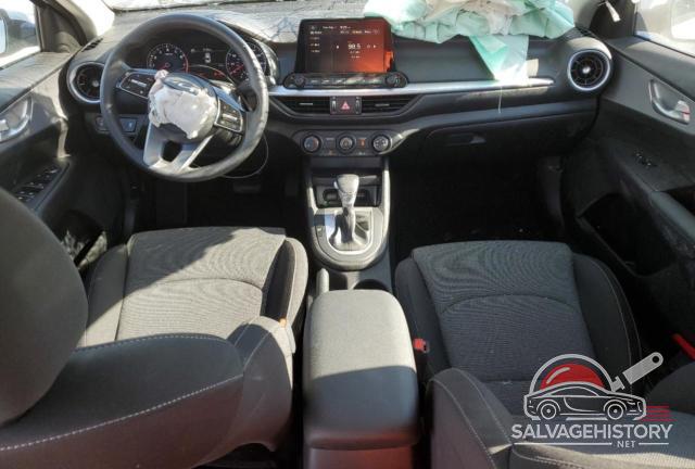 3KPF24AD6PE643502 2023 KIA FORTE photo no. 8