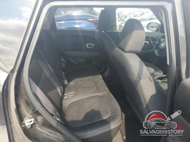 KNDJN2A29E7016407 2014 KIA SOUL photo no. 10