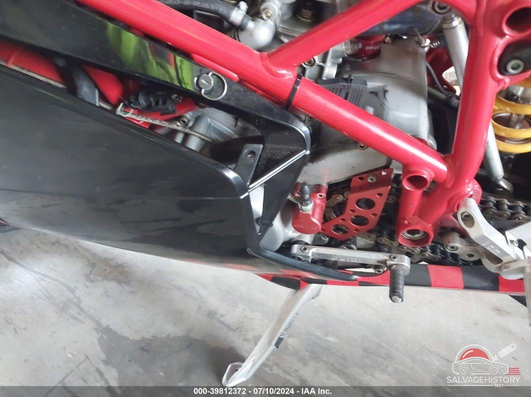 ZDM1UB5V15B012022 2005 DUCATI 999 photo no. 9