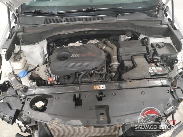 5XYZUDLA9HG432812 2017 HYUNDAI SANTA FE photo no. 12