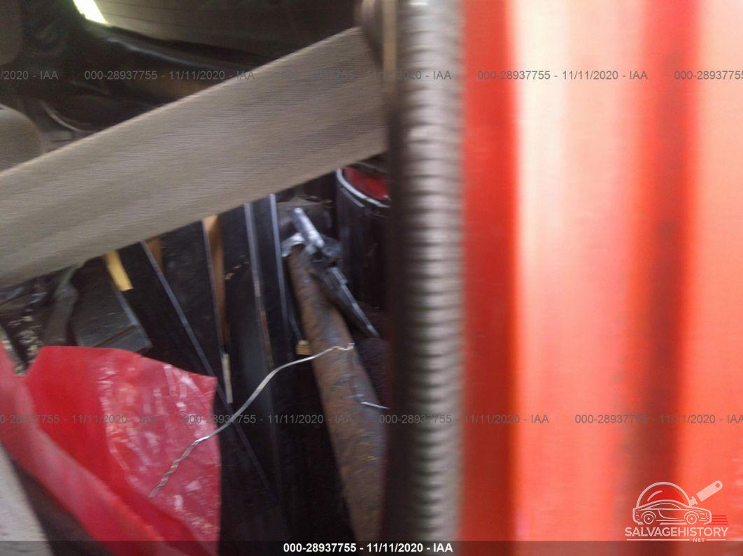 2CNBE18U6R6903860 1994 GEO TRACKER photo no. 8