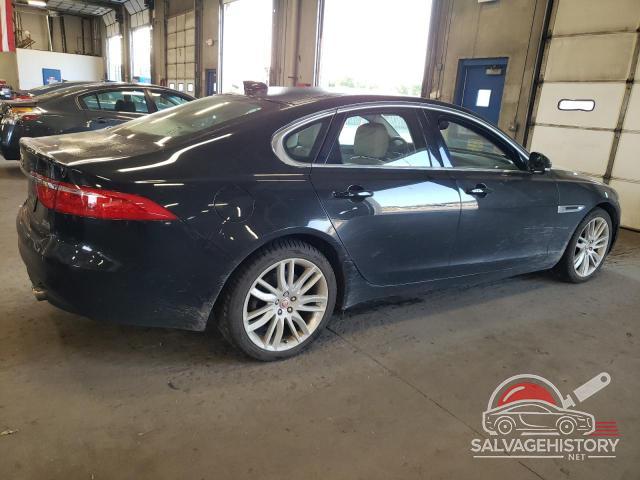 SAJBK4BV1GCY23839 2016 JAGUAR XF photo no. 3