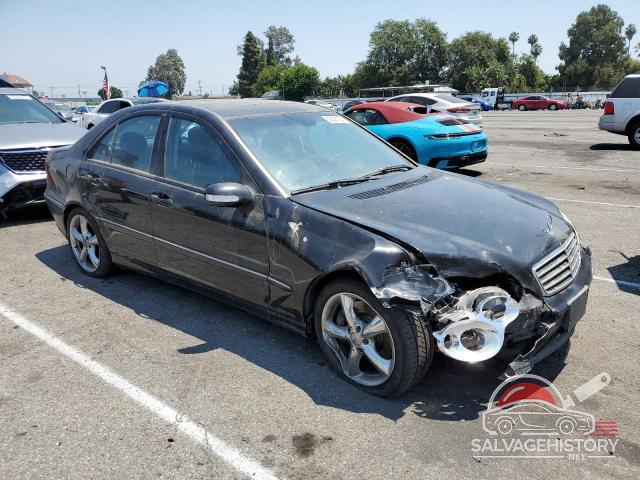 WDBRF40J14A583408 2004 MERCEDES-BENZ C-CLASS photo no. 4