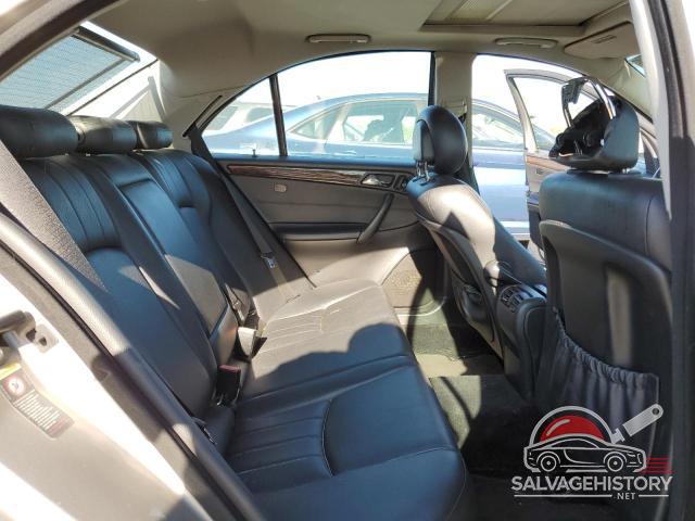 WDBRF81J85F580774 2005 MERCEDES-BENZ C-CLASS photo no. 10