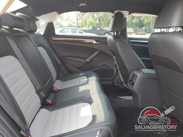 1VWJM7A39JC040357 2018 VOLKSWAGEN PASSAT photo no. 10
