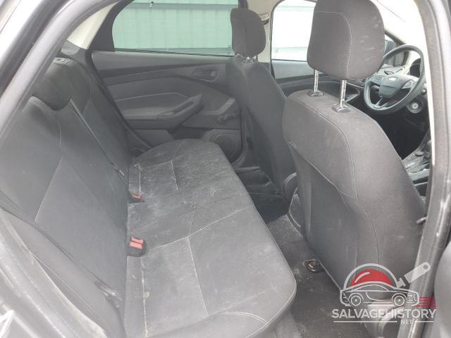 1FADP3E25JL240272 2018 FORD FOCUS photo no. 10