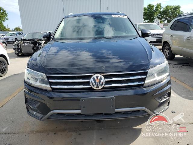 3VV3B7AX6JM070176 2018 VOLKSWAGEN TIGUAN photo no. 5