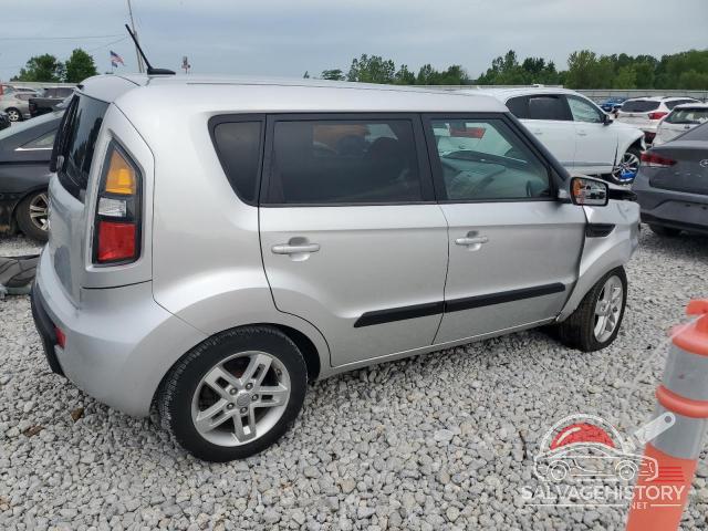 KNDJT2A25B7283366 2011 KIA SOUL photo no. 3