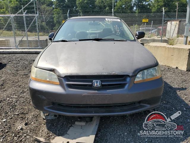 1HGCG6658XA016516 1999 HONDA ACCORD photo no. 5