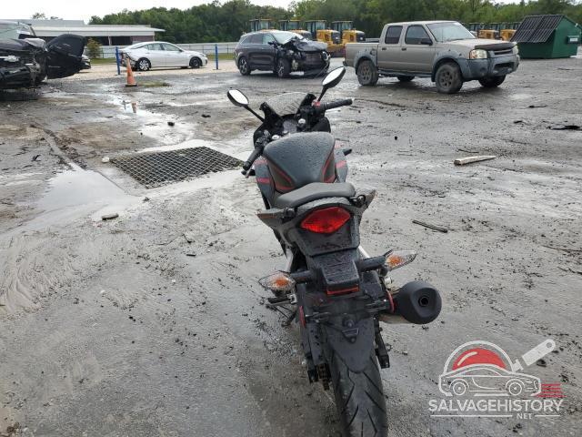 MLHNC5105K5500909 2019 HONDA CBR CYCLE photo no. 4