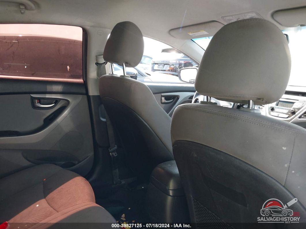 5NPDH4AE8GH771069 2016 HYUNDAI ELANTRA photo no. 8