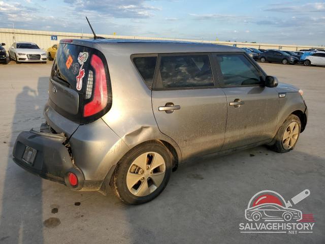 KNDJN2A25F7235009 2015 KIA SOUL photo no. 3
