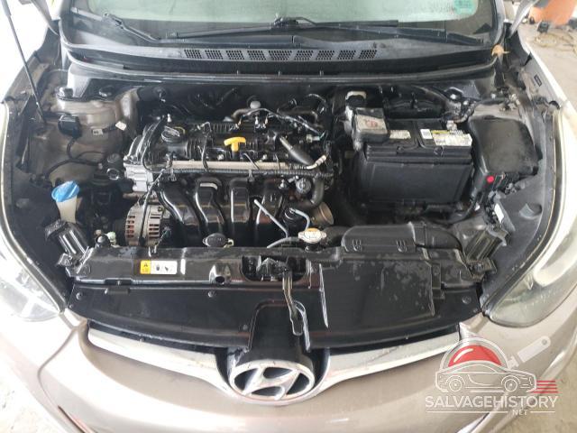 5NPDH4AE2FH589463 2015 HYUNDAI ELANTRA photo no. 11