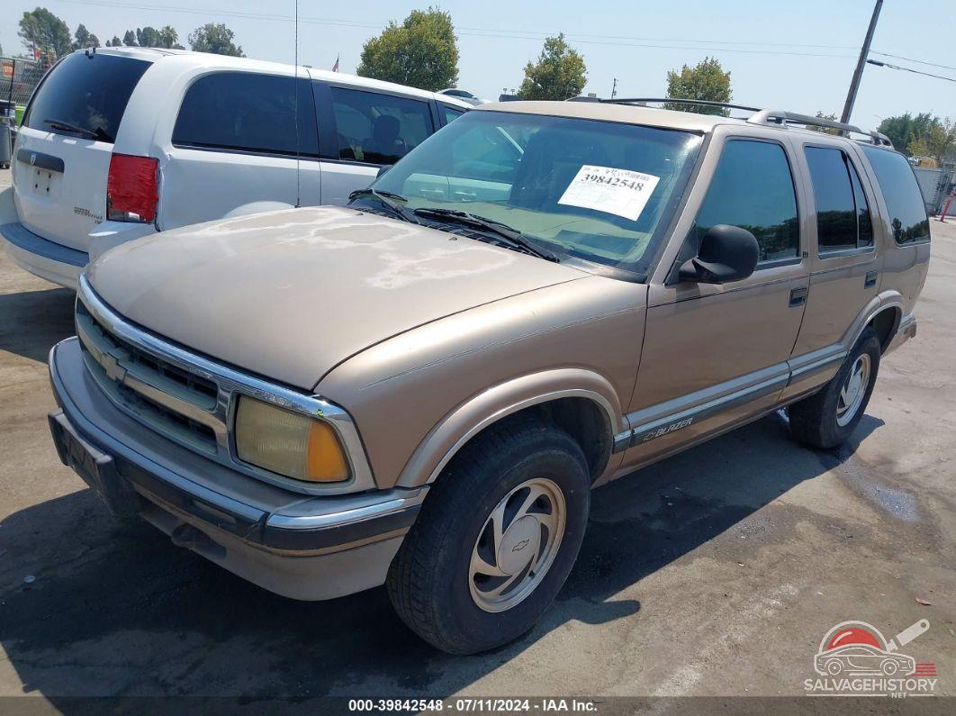 1GNDT13W9T2220977 1996 CHEVROLET BLAZER photo no. 2