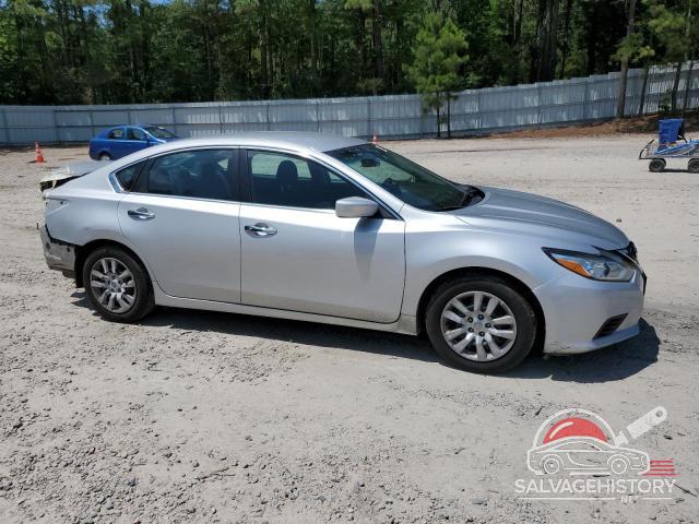 1N4AL3AP1JC174805 2018 NISSAN ALTIMA photo no. 4