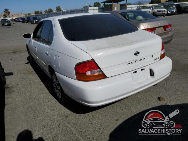 1N4DL01D8WC229548 1998 NISSAN ALTIMA photo no. 2