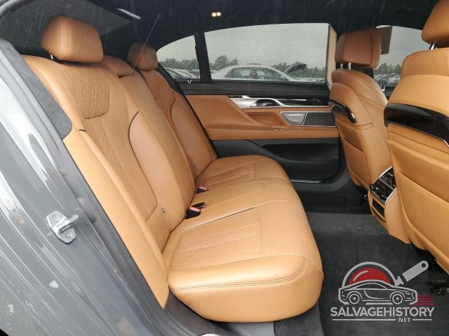 WBA7F2C52JB238919 2018 BMW 7 SERIES photo no. 10