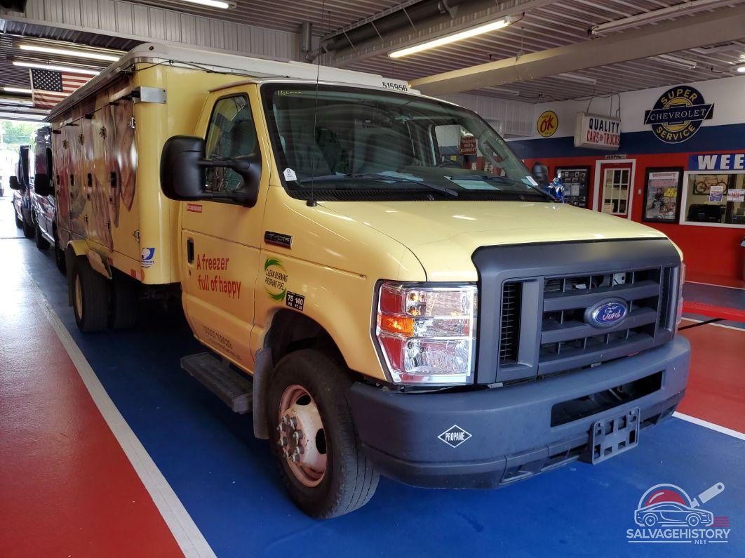 1FDXE4FS5HDC68607 2017 FORD ECONOLINE photo no. 8