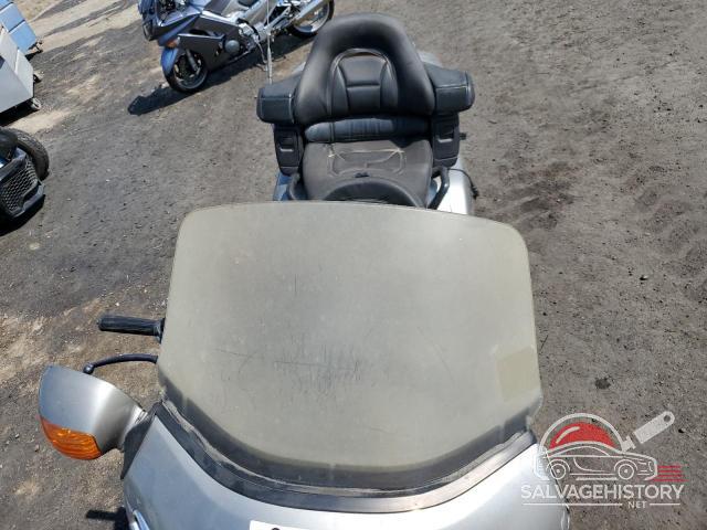 1HFSC47003A202175 2003 HONDA GL CYCLE photo no. 5