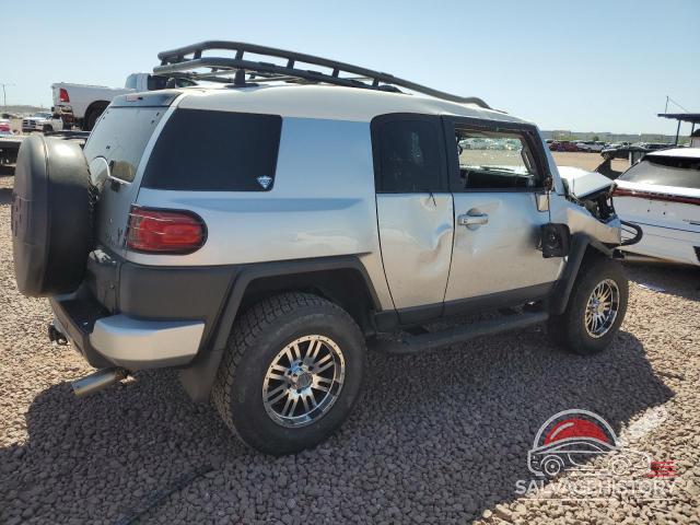 JTEZU11F18K004171 2008 TOYOTA FJ CRUISER photo no. 3