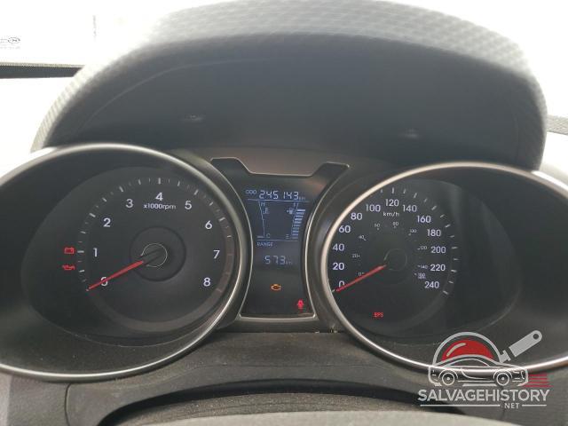 KMHTC6AD3CU037545 2012 HYUNDAI VELOSTER photo no. 9